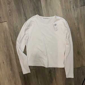 Abercrombie long sleeve crew tee